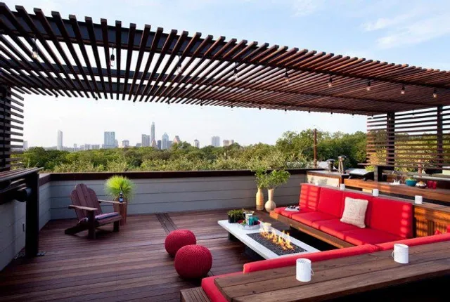 DECK SEATING ON TERRACE