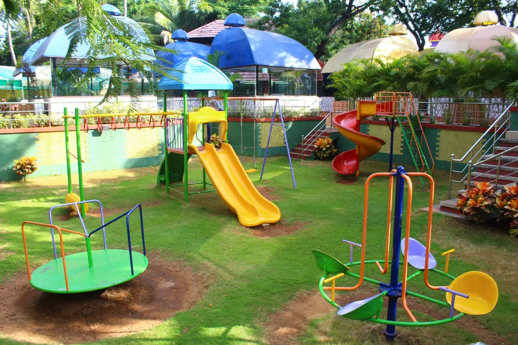 KIDS PLAY AREA